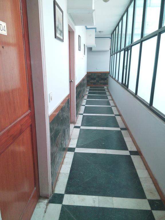 Hotel Queens Residency Gurgaon Dış mekan fotoğraf